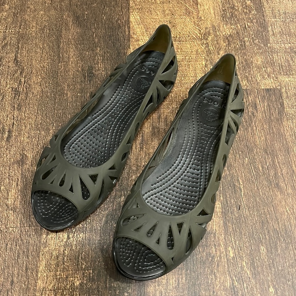 Crocs Size 10 Grayish Green Faux Lace Isabella Jelly Shoe